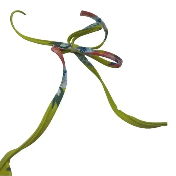 Shade and shore yellow  floral bikini top 32B - Picture 7 of 11